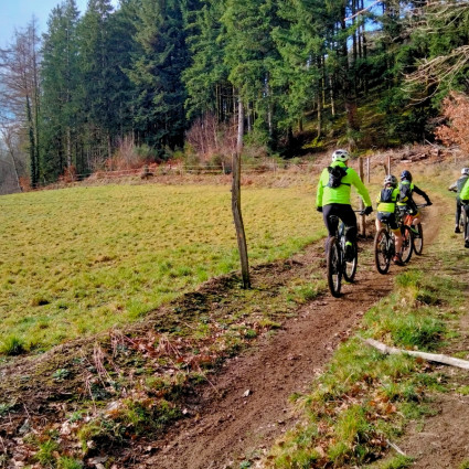 8 février 2026 - 17km au départ de Nedde - D+ 410m - 4 enfants et 3 encadrants